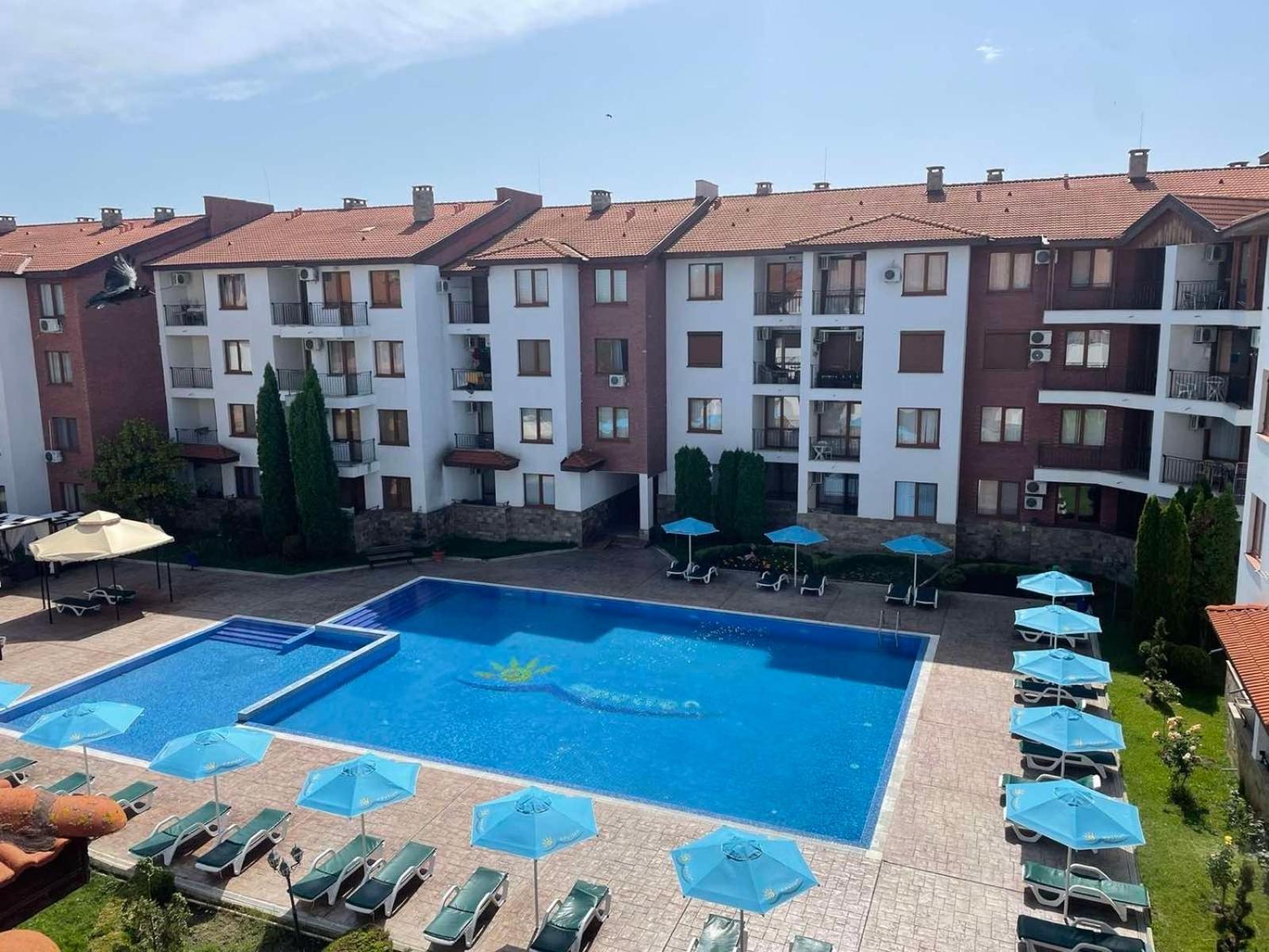 Private Apartments In Apolon Ravda Bagian luar foto